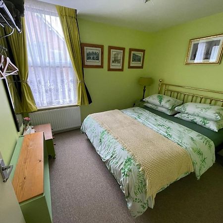 Appartamento Flat G, 8 Castle Street Ludlow Esterno foto